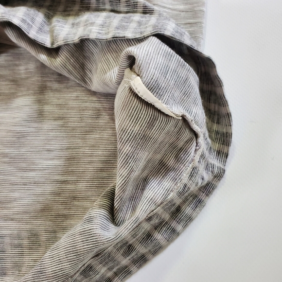 2529 * Prana Free Float Top Stripe Short Sleeve Tee Scoop Neck Gray Size S - Picture 4 of 9
